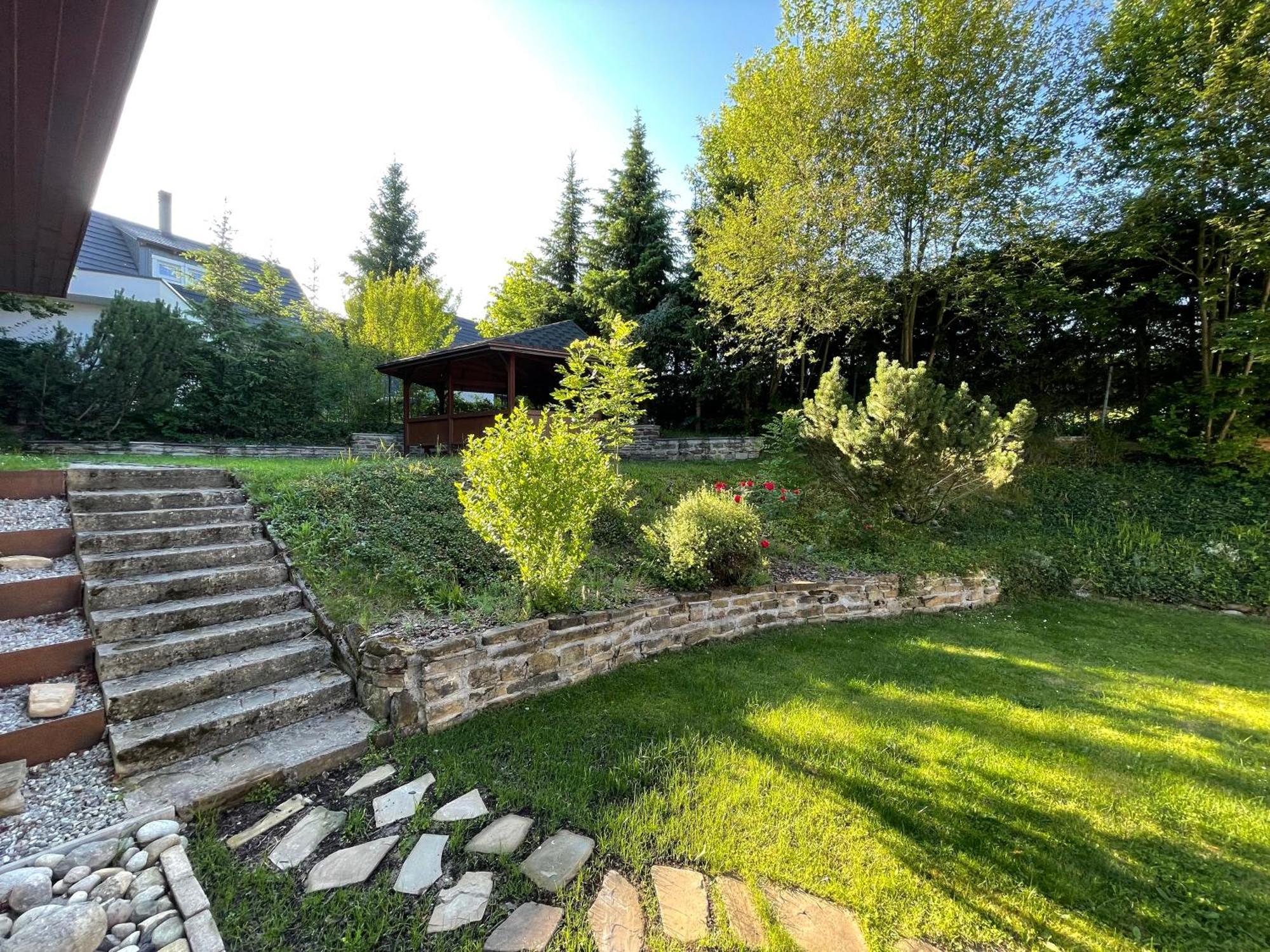 Infinita Bodice Villa Liptovsky Mikulas Exterior photo